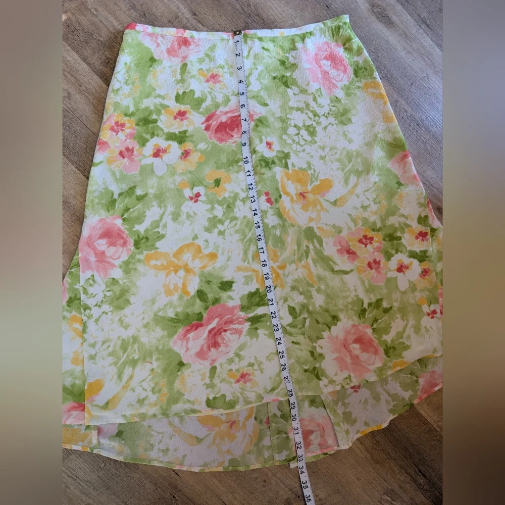 Garden Spring Vibrant Floral Water Color Skirt By Emma James. Size 16 - Picture 5 of 5